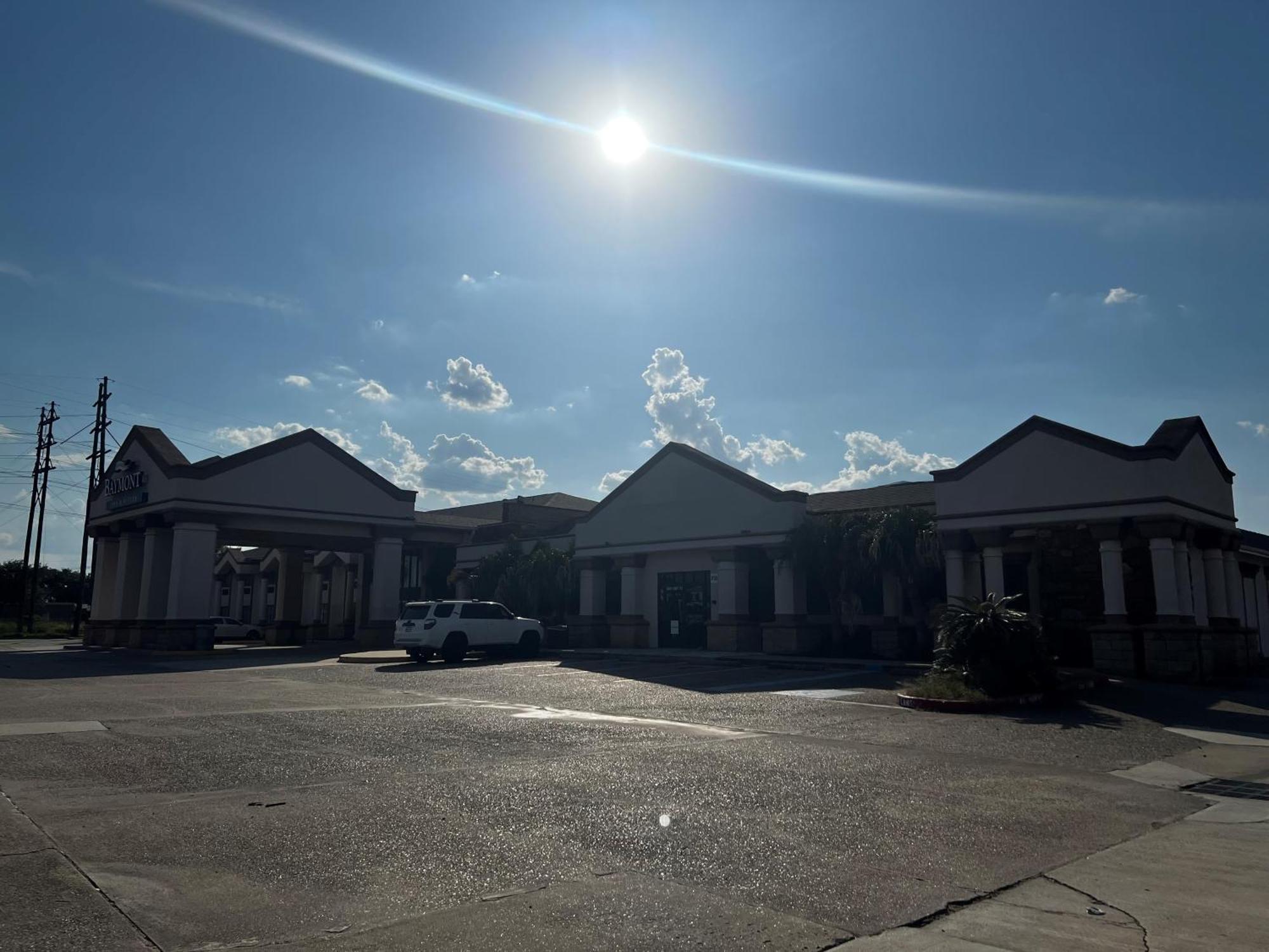 Baymont By Wyndham Port Arthur - Groves Area Exterior foto